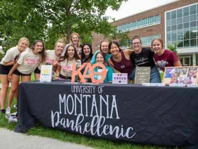 Members of Kappa Alpha Theta