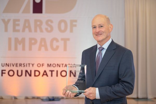Joe Whittinhill accepts the Bucklew Award on October 9, 2025