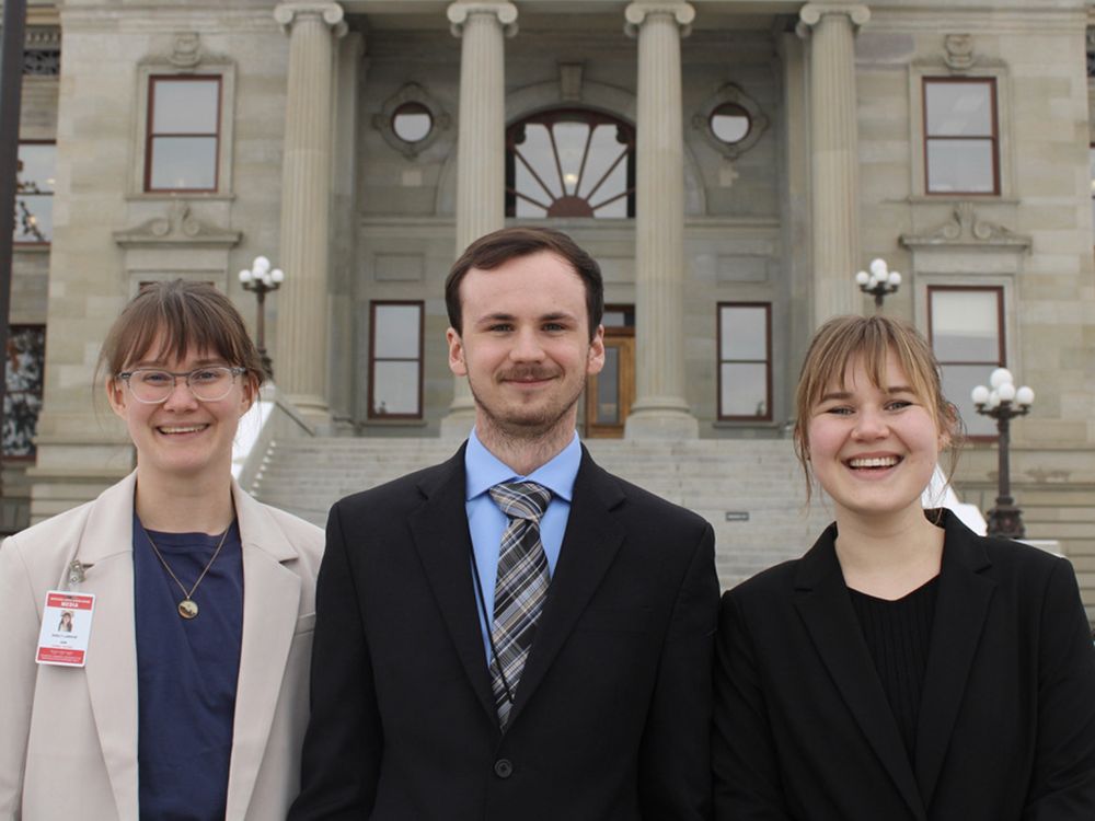 Photo of the student news team on Capitol steps