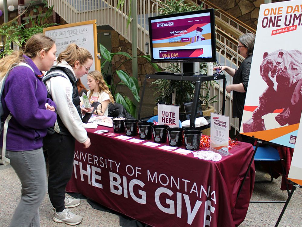 UM students visit the University Center during The Big Give to vote for one of five student support areas to receive the UM Students’ Choice Award. 