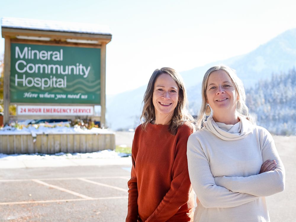 Photo of Stacy Conrow-Ververis, left, and Laurel Chambers 