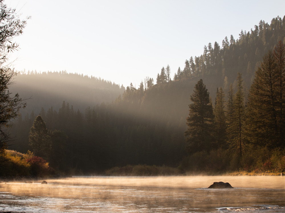 An image of the Blackfoot River. 