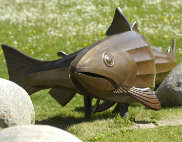 Metal fish statue at Caras Park