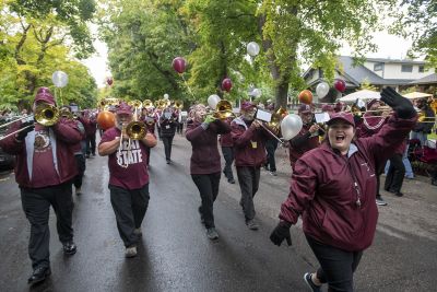 UM Alumni Band marches in Homecoming Parade