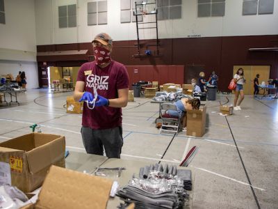 Bridger stuffs Healthy Griz Kits