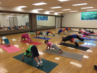  Practicing yoga