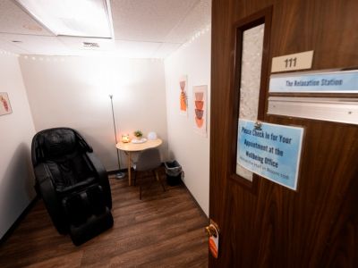 looking into the relaxation station located in curry health center