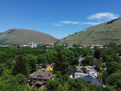 1325 Gerald Ave Drone Photo - 94