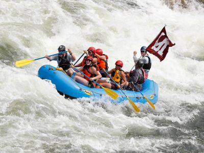 UM students river rafting