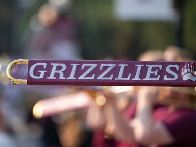 Grizzlies Sign on Instrument