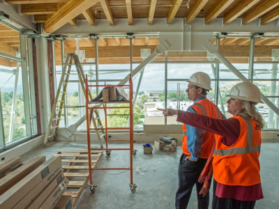Govenor Bullock visits new Missoula College building and joins Dean Shannon O'Brien on tour. September 2016.