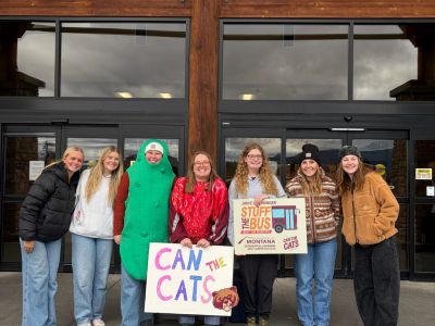 students at a can the cats event