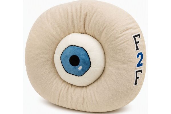 eye kit logo showing a pillow that looks like a human eye