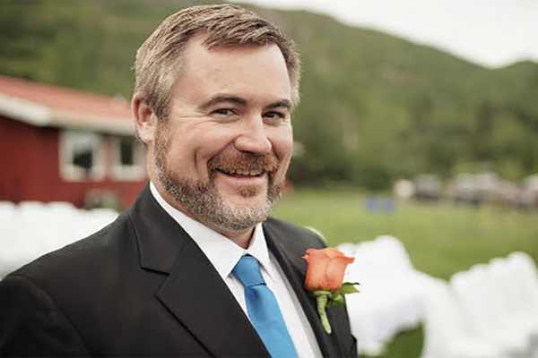 headshot of Dylan Wright