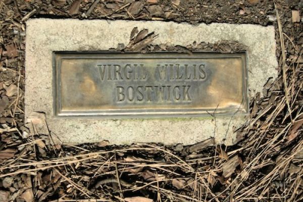 Name marker for Virgil Bostwick