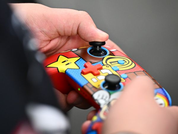 Esports gaming controller 