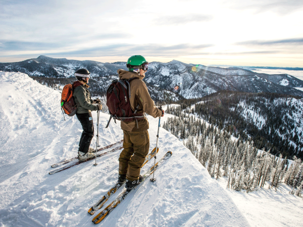 View of skiers overlooking valley