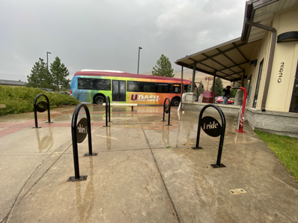 udash bus parked outside Lewis & Clark transit hub