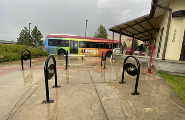 udash bus parked outside Lewis & Clark transit hub