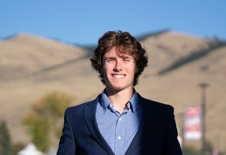 4 Alex Neibauer