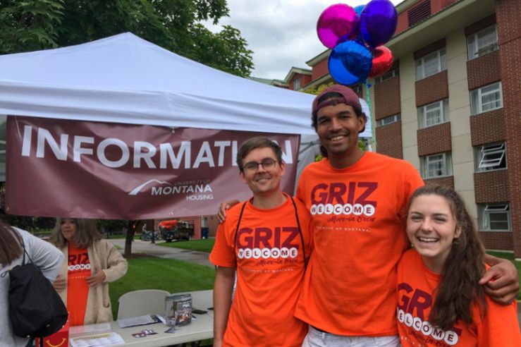 UM students welcoming new residents to the halls.