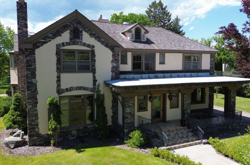 1325 Gerald Ave Drone Photo - 87