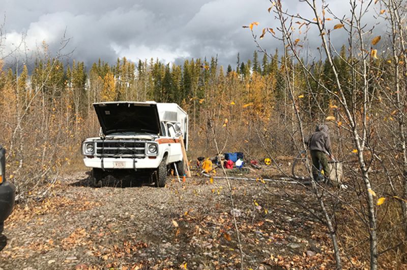 Image of truck and equipment sampling an aquifer.