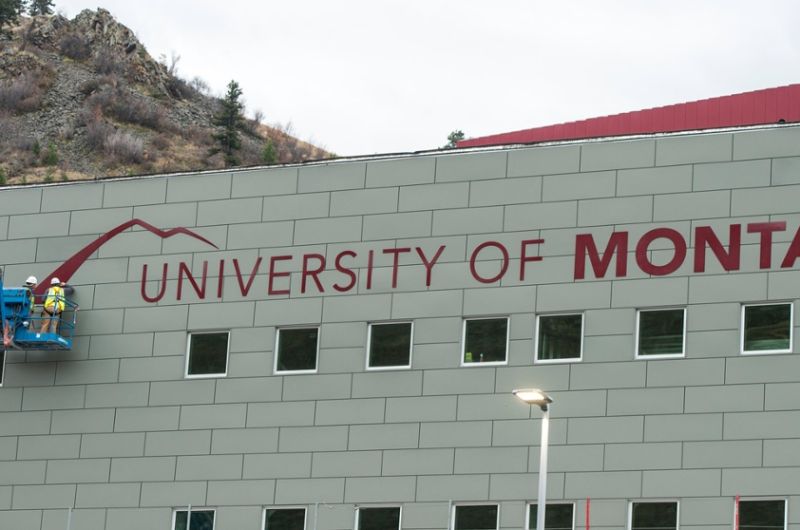 The University of Montana sign goes up. October 2016