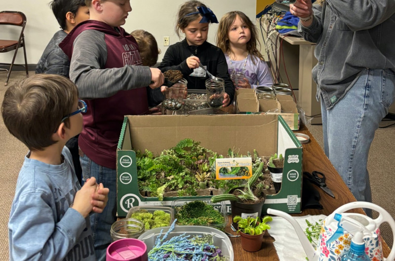 Terrariums with Revive Church ֱ