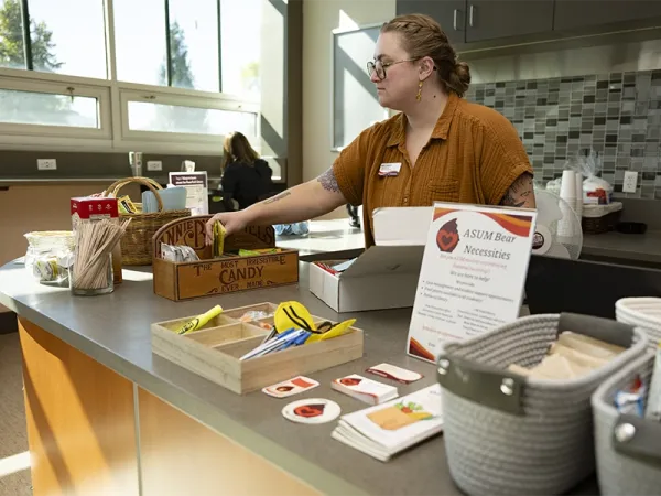 girl tabling for heart and soul