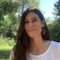 Headshot of Julie Olomi