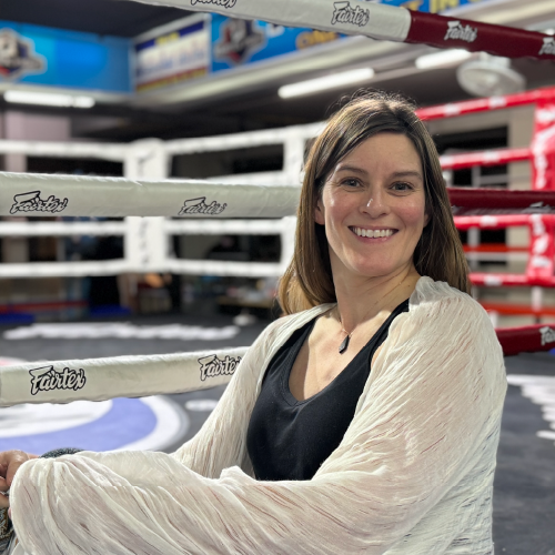 holly kulish headshot