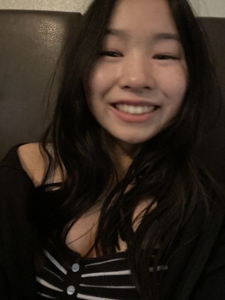 An image of Anna Sun smiling 
