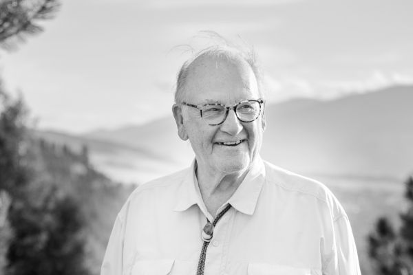 Black and White photo of Pat Williams