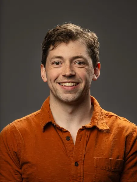 bowen west headshot