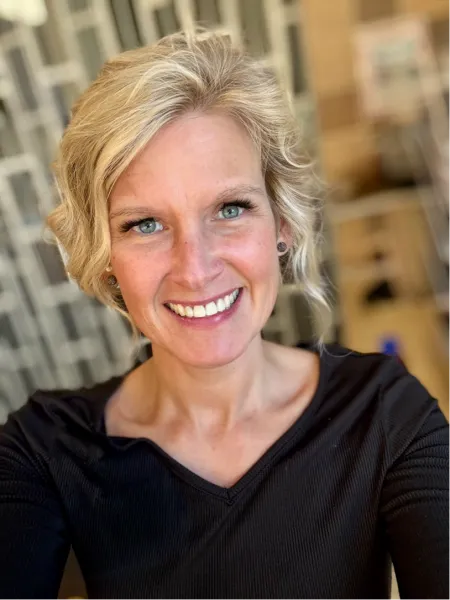 Portrait of Stephanie Shaw, ؿ Master of Social Work Online Graduate 2025