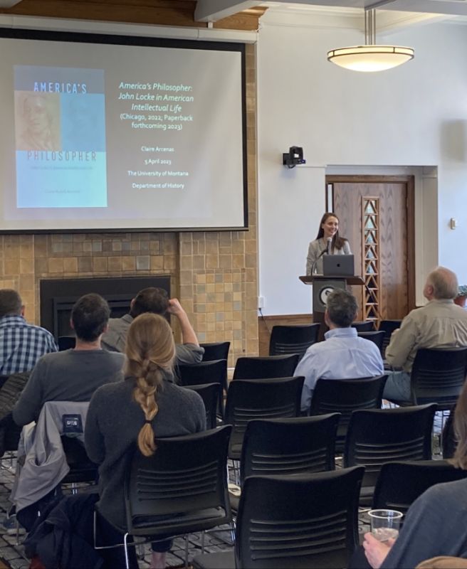Lecture by Claire Arcenas