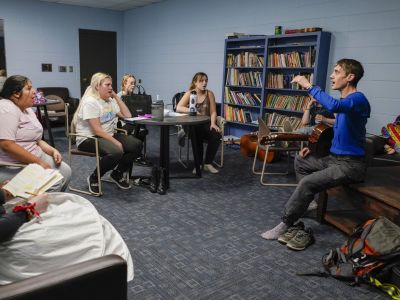 Faculty mentoring theatre students