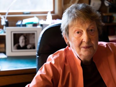 Photo of Lois Welch