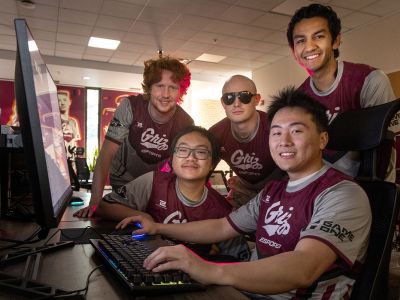 The champion Grizzly esports team