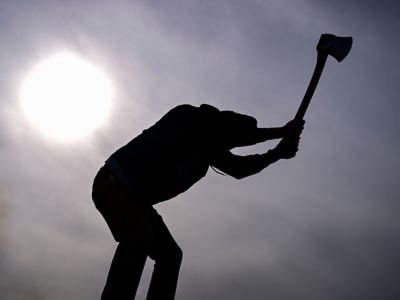 A UM student competes in Forestry Days.